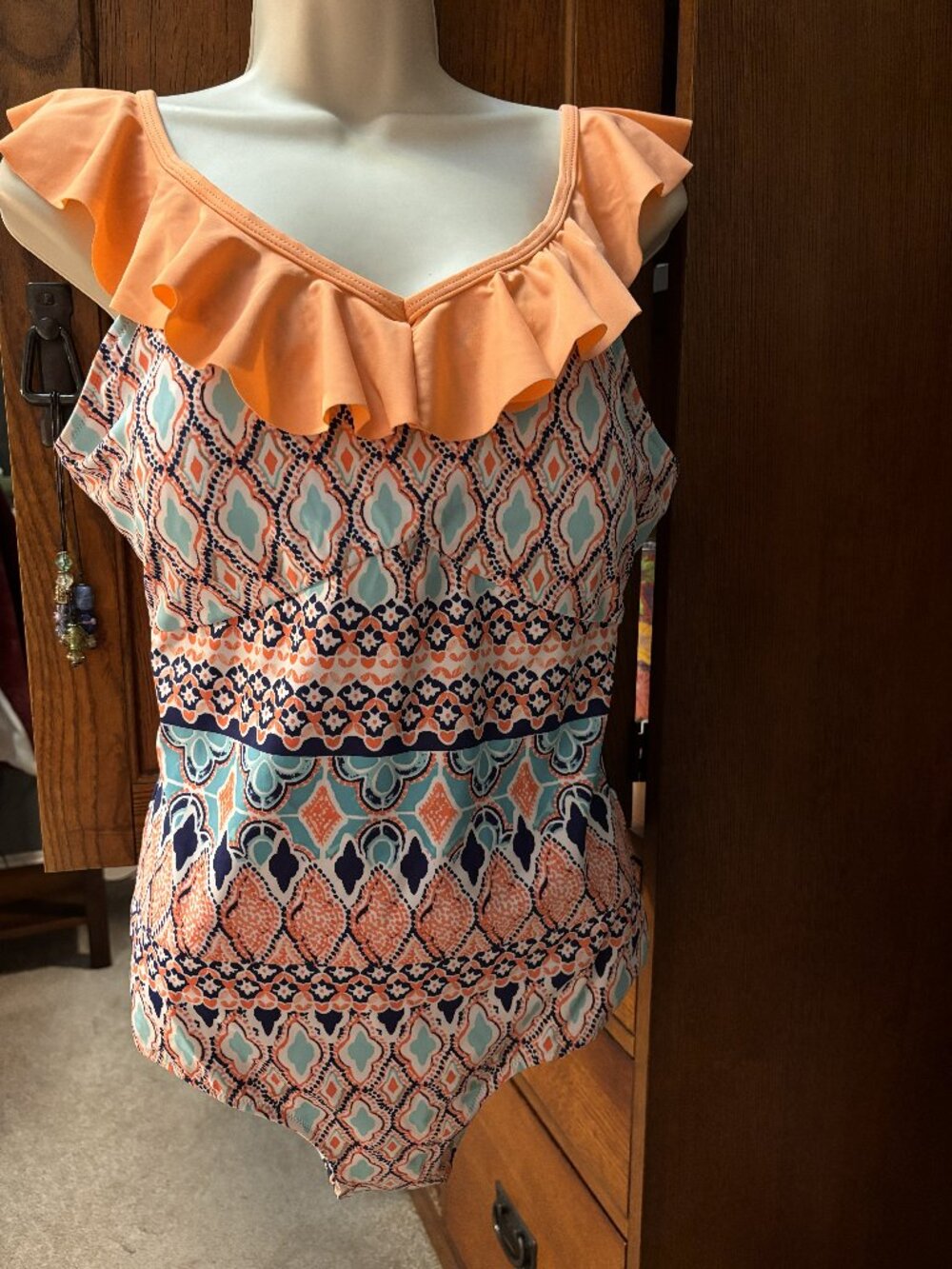 Cabana Life UPF 50+ Ruffle Swim Top Coral Aqua Navy Size Large NWT